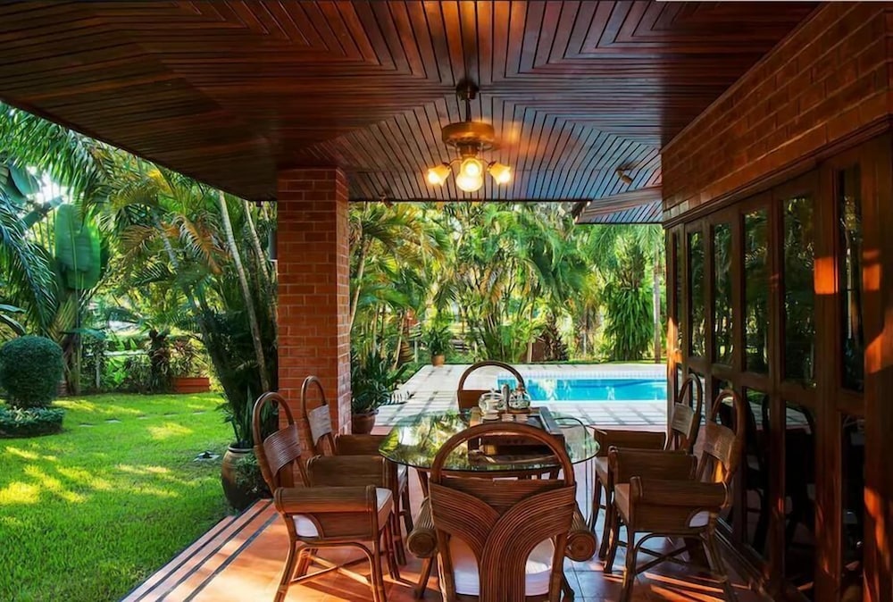 LPC Holiday Villa
