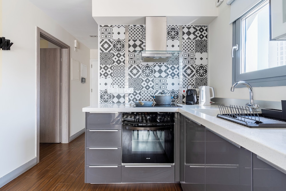 Local Host Living - Signature Apartments in Nicosia