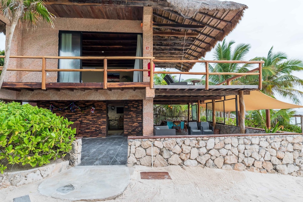 Casa Aakbal view 3