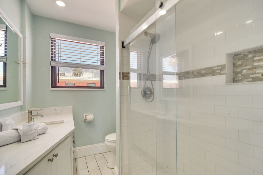 Condo at Upham Beach Park w/ Heated Pool Access!