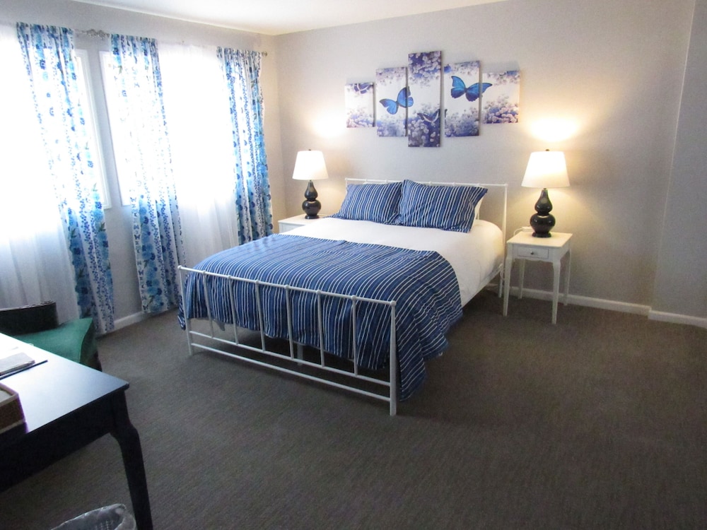 The Sky View Inn