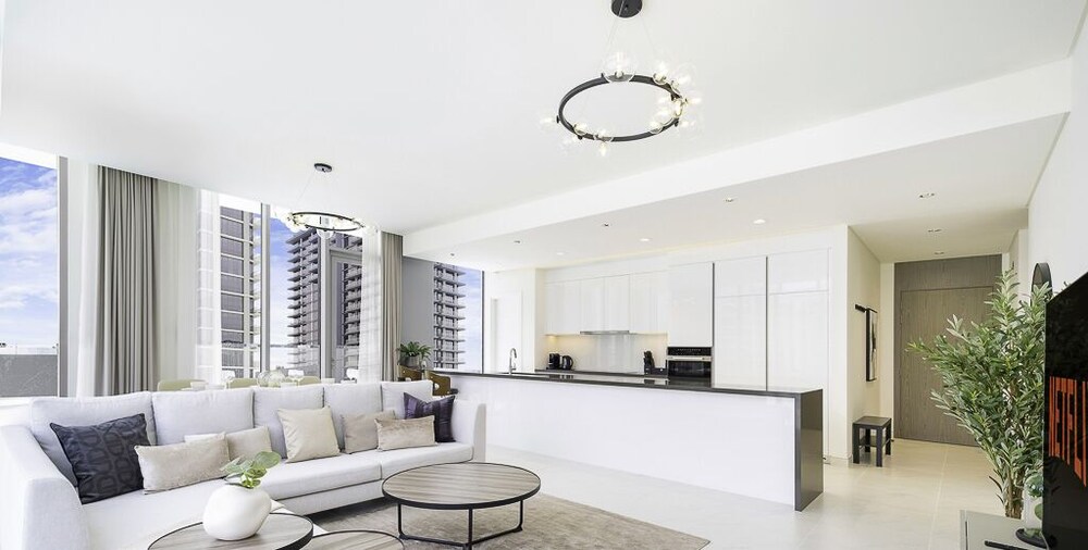 LUX Burj Khalifa Lagoon View Suite 2
