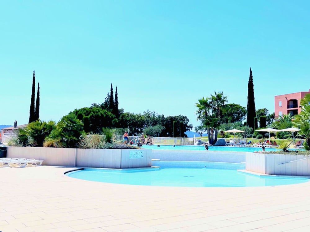 Panoramique Comfortable Holiday Residence photo 2