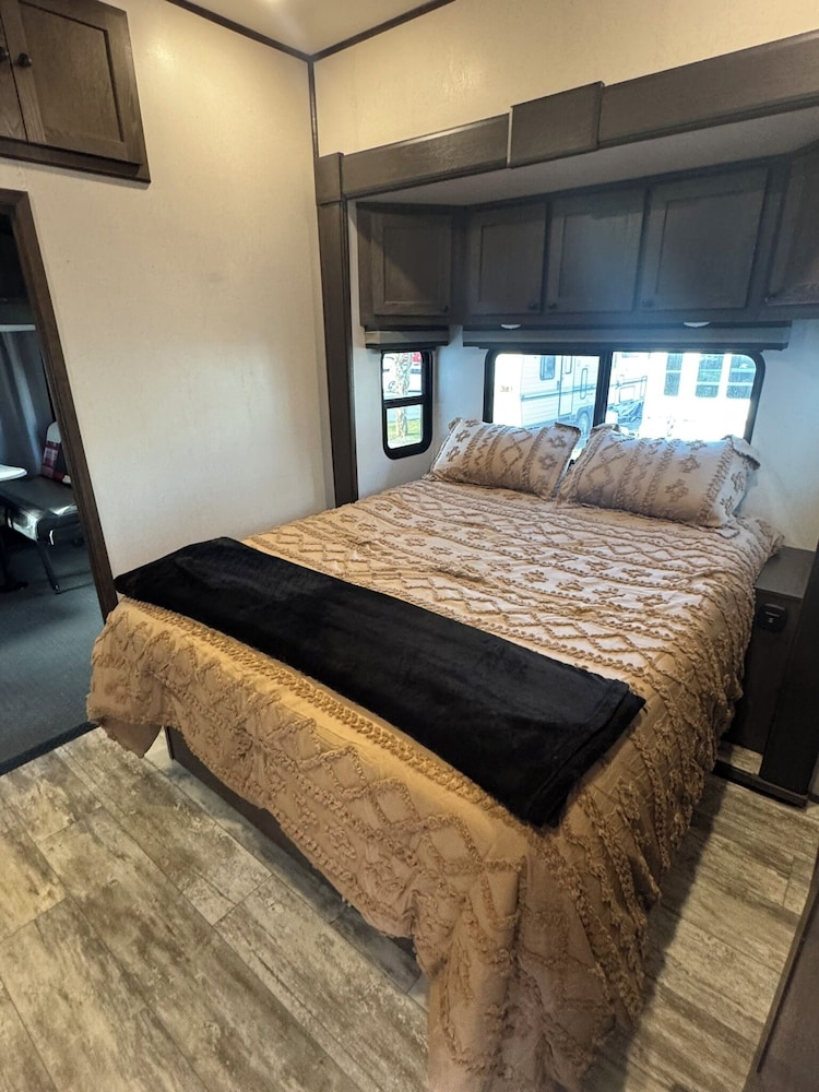 Mountain Shadows RV & MHC