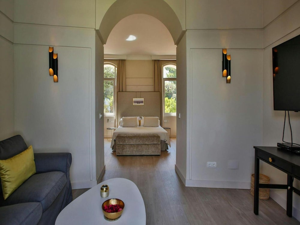 Holiday Home With Charming Patio