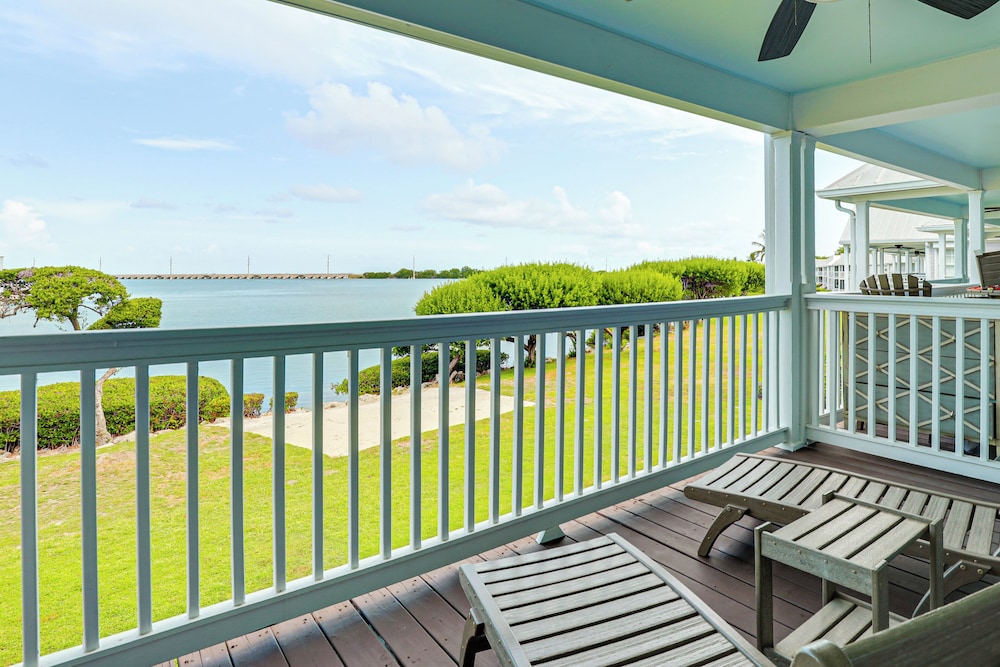Oceanfront Duck Key Villa: 2 Marinas Steps Away!