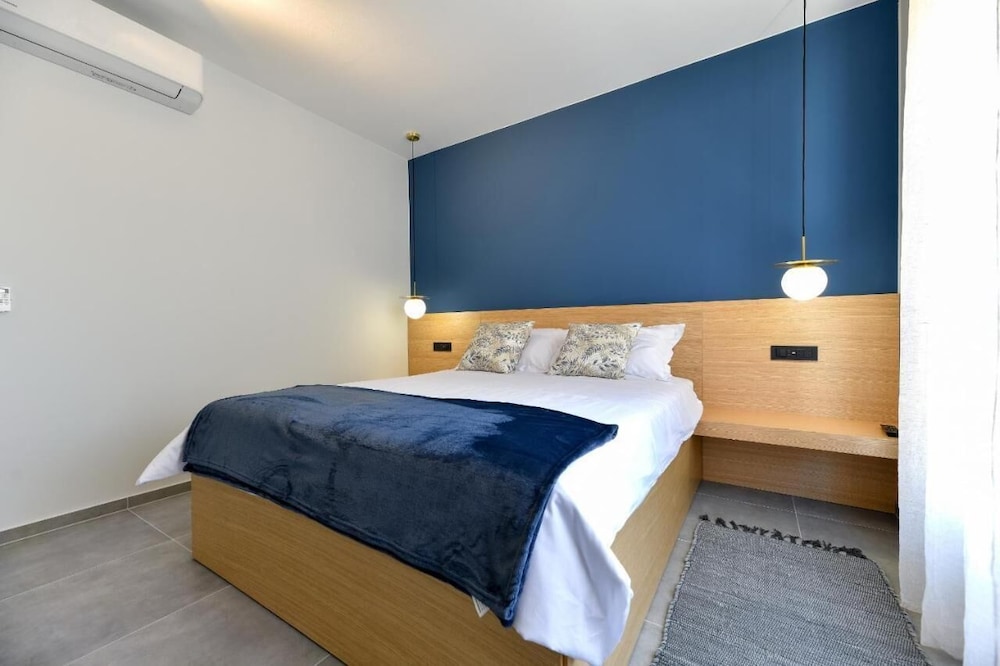 Maris Accommodation