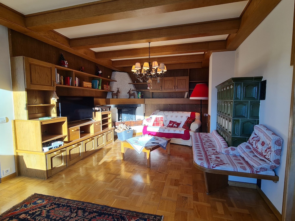 Mountain-view Apartment in Bad Kleinkirchheim