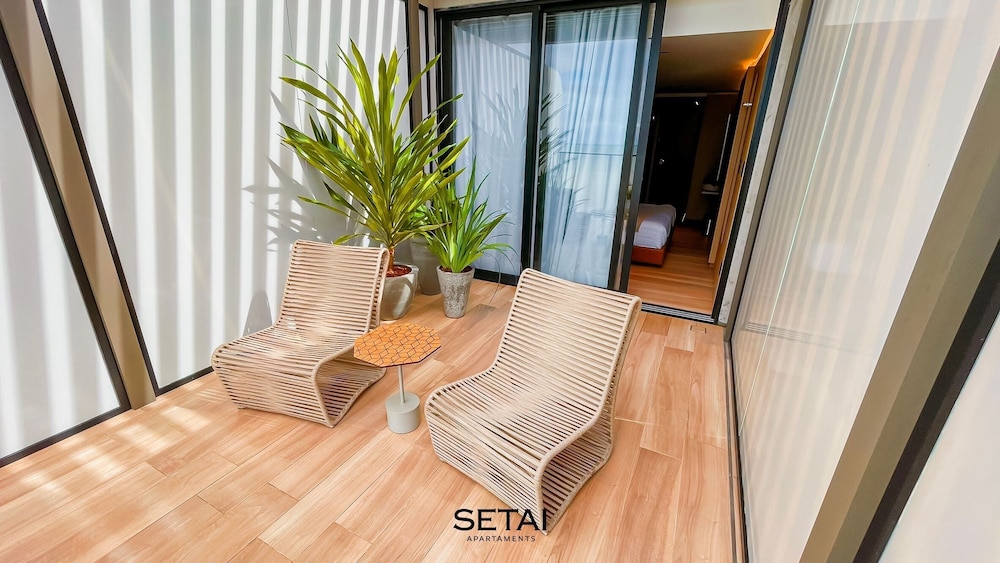 Edition - by Setai Apartaments