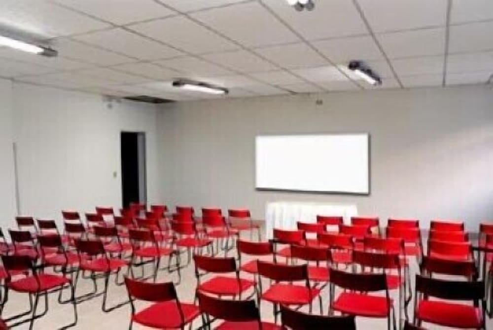 Hotel Apartamento no Flat Itararé Tower Beach - Vista ao Mar - Image 1