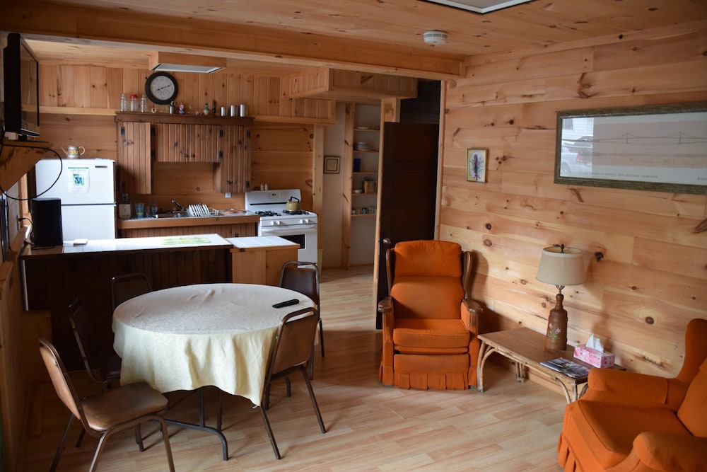 Townhouse Hotel