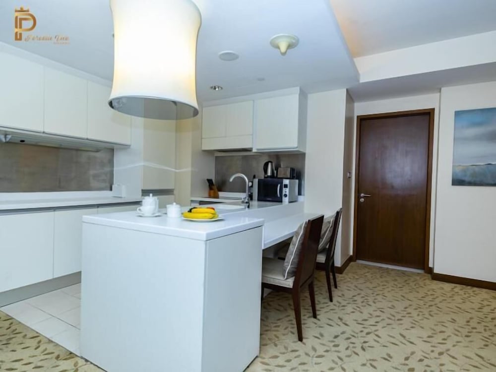 Paradise View Holiday Homes L.L.C.