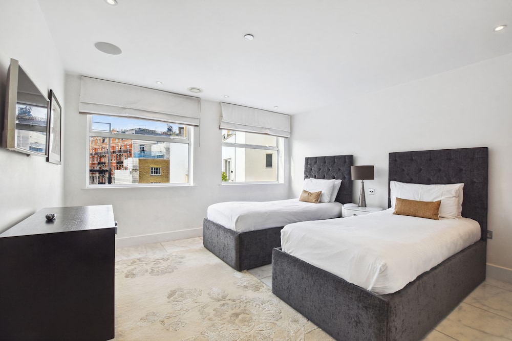 Buckingham Palace by Aeria Apartments
