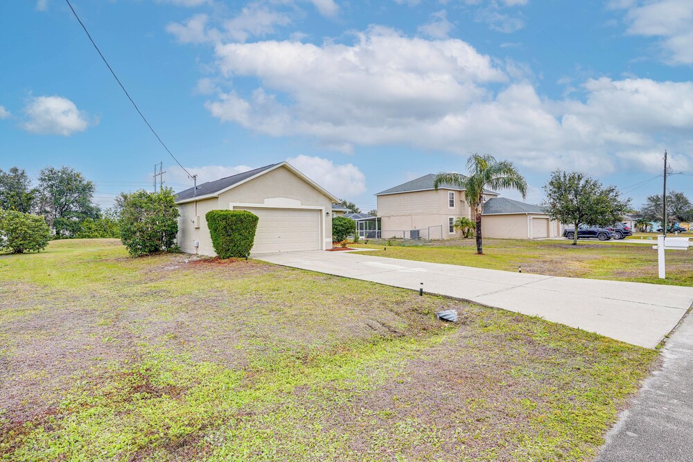8 Mi to Legoland: Winter Haven Home w/ Lanai!