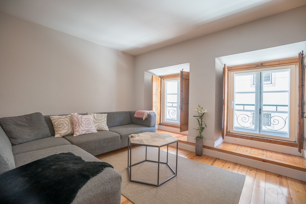Elegant & Cozy Apartment