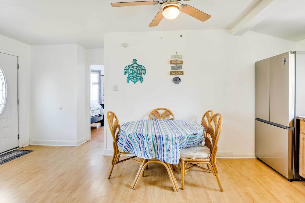 Lakefront Geneva Vacation Rental - Walk to Strip!