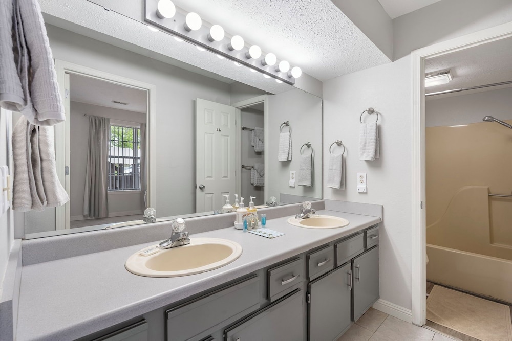 Branson Golfers Nook - Near DT Branson!