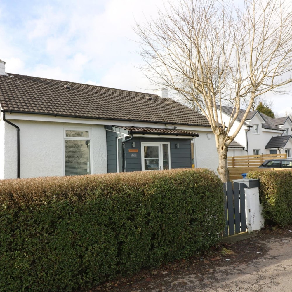 Railway Cottage - Maryhill