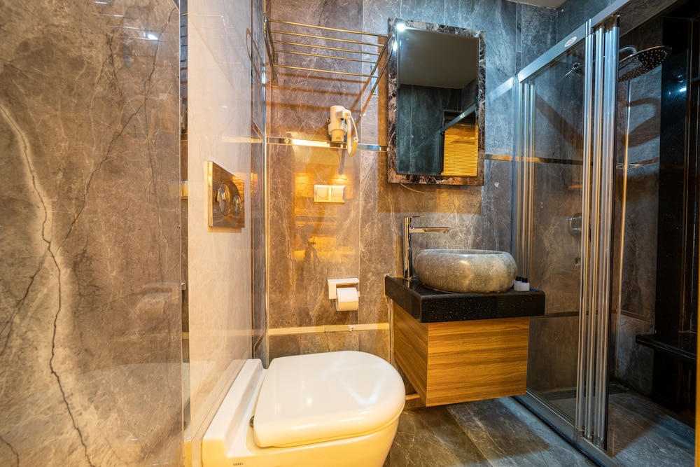 Holiday Business Otel - Image 33