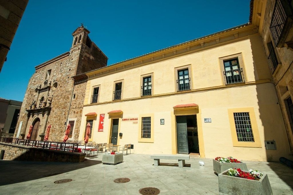 Albergue Santa Ana - Hostel