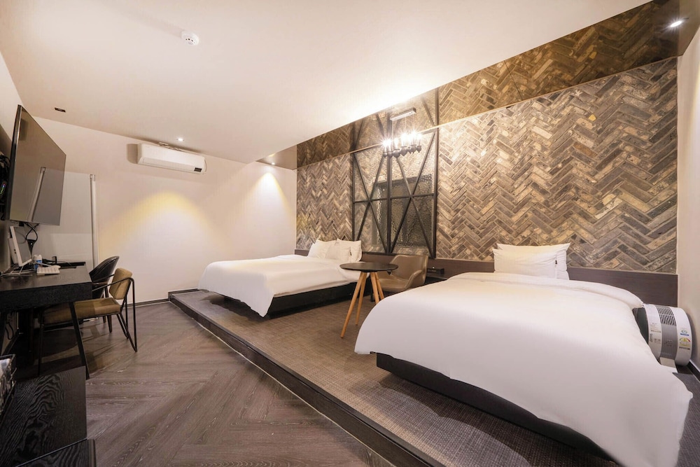 Yangsan Pyeongsan Denbastar Hotel
