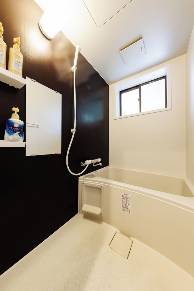 R-Guest Residence Tsurumibashi