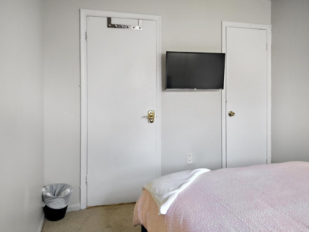 Carriage Guest House - Property Image 17