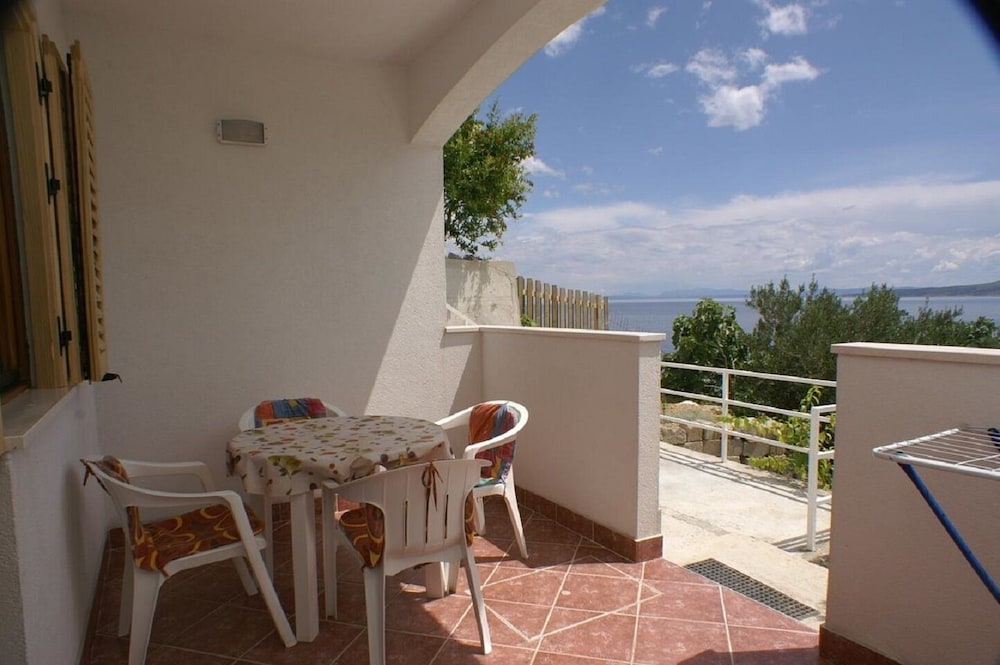 Niko - 50 m From Pebble Beach - A5 Prizemlje view 4