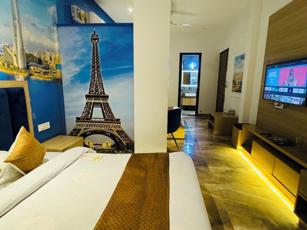 HolidayVilla & Suites Amritsar