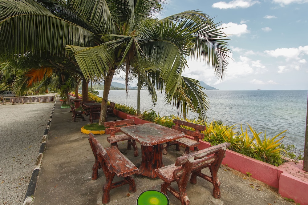 Tanjung Puteri Motel