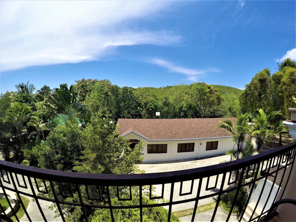 G's Grand Resort and Convention Center