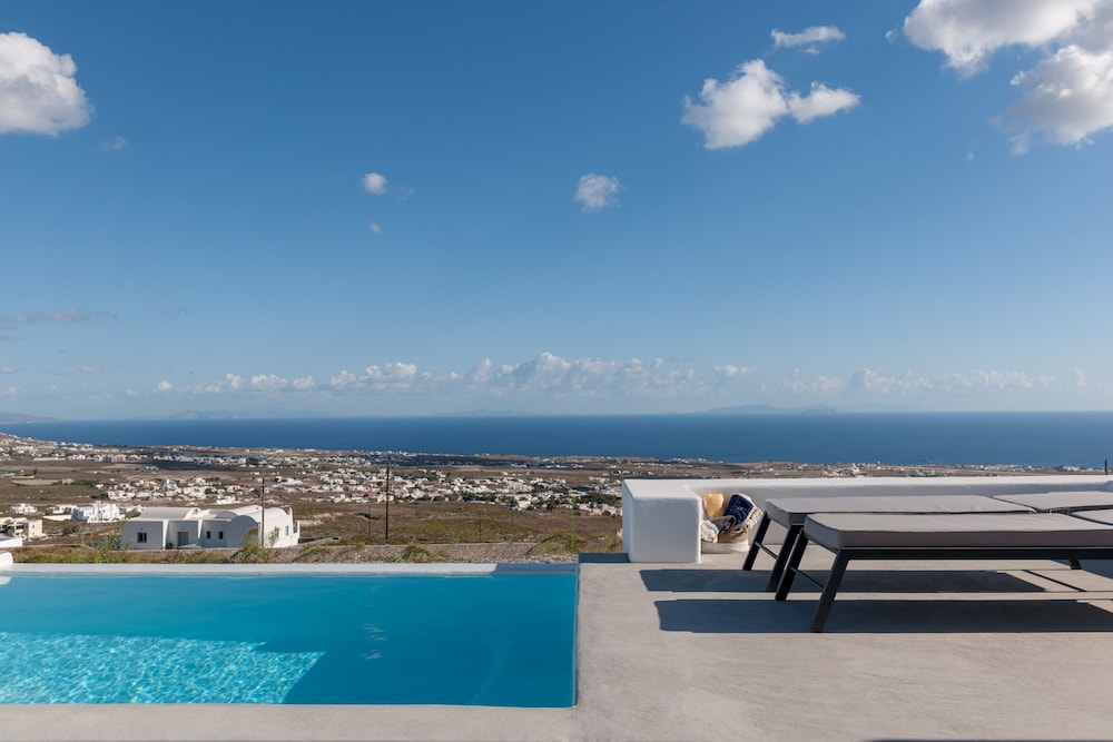 Sandy & Salty Villas
