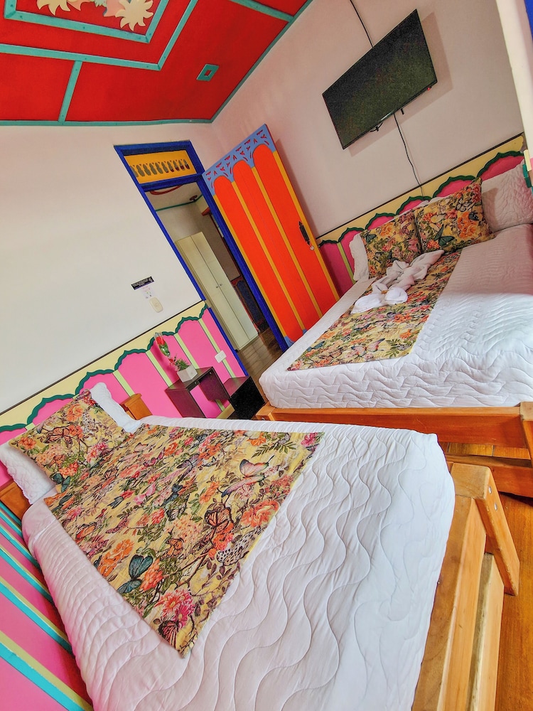 Hostal Mythos