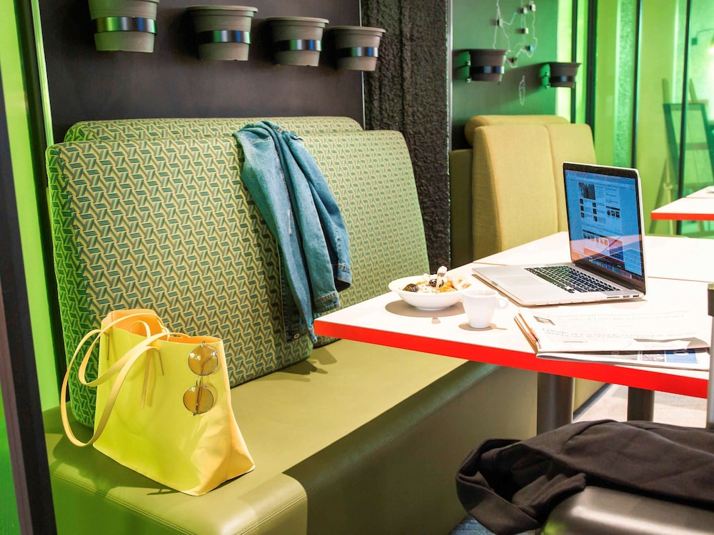 Chambray-les-Tours Vacations - ibis Styles Tours Sud - Property Image 3