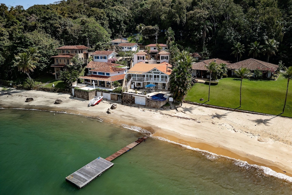Angra - Mombaça | Mansão Espetacular Beira-Mar, 7 Suites - por Casapē Rio