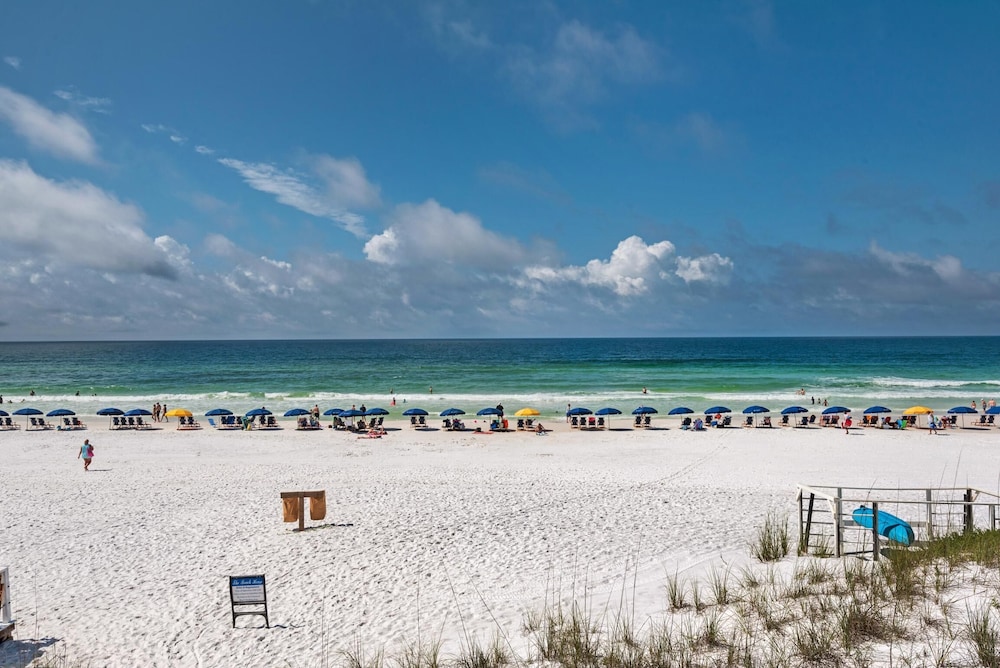Beach House 204a