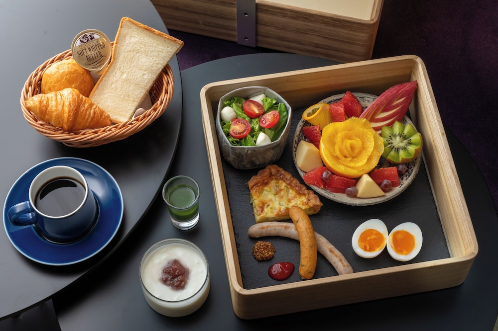 Nazuna Kyoto Nishi Honganji