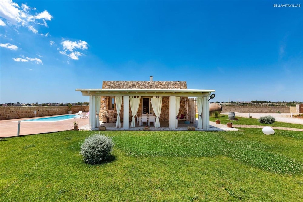777 Rifinita Villa con Piscina a Presicce view 5
