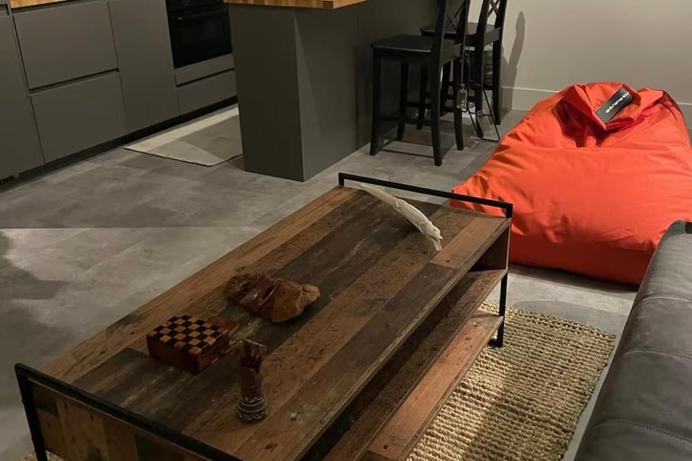 London - Modern 2 Bedroom Apartment