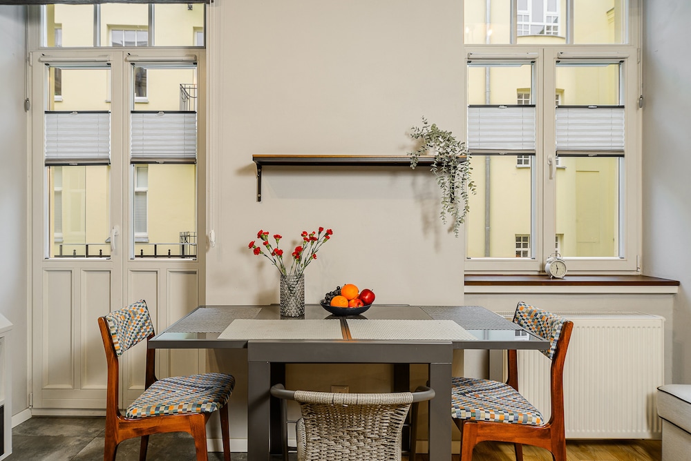 ShortStayPoland Brzeska B147 view 4