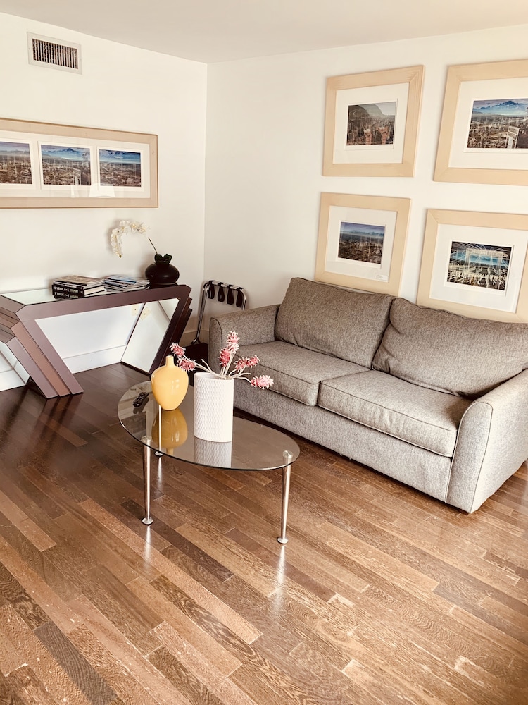 LINCOLN RD-MIAMI BEACH-CHARMING VACATION RENTALS view 2