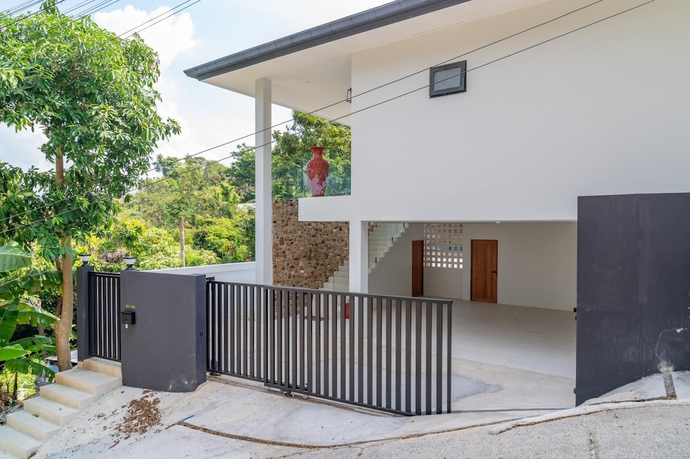 Brand New 3 bed Sea View Villa - KBR31