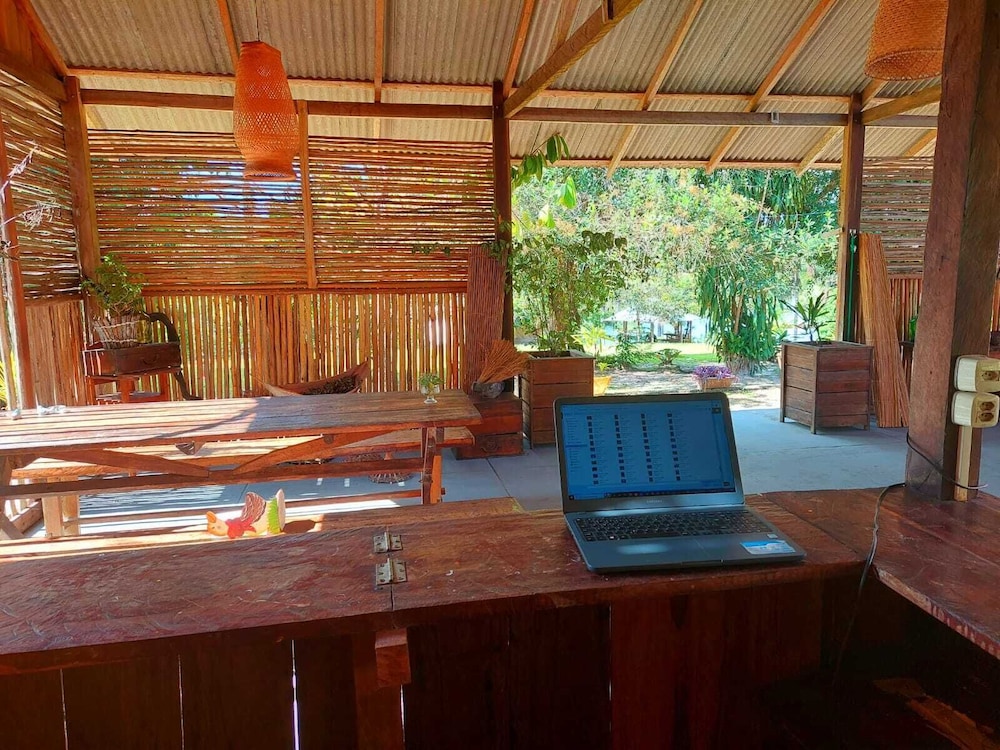 Ponta Poranga Jungle Lodge view 4
