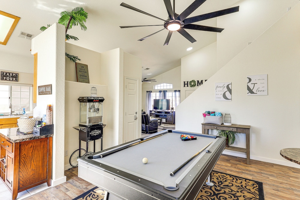 Pool, Games & Patio Bar! Epic Bullhead City Oasis