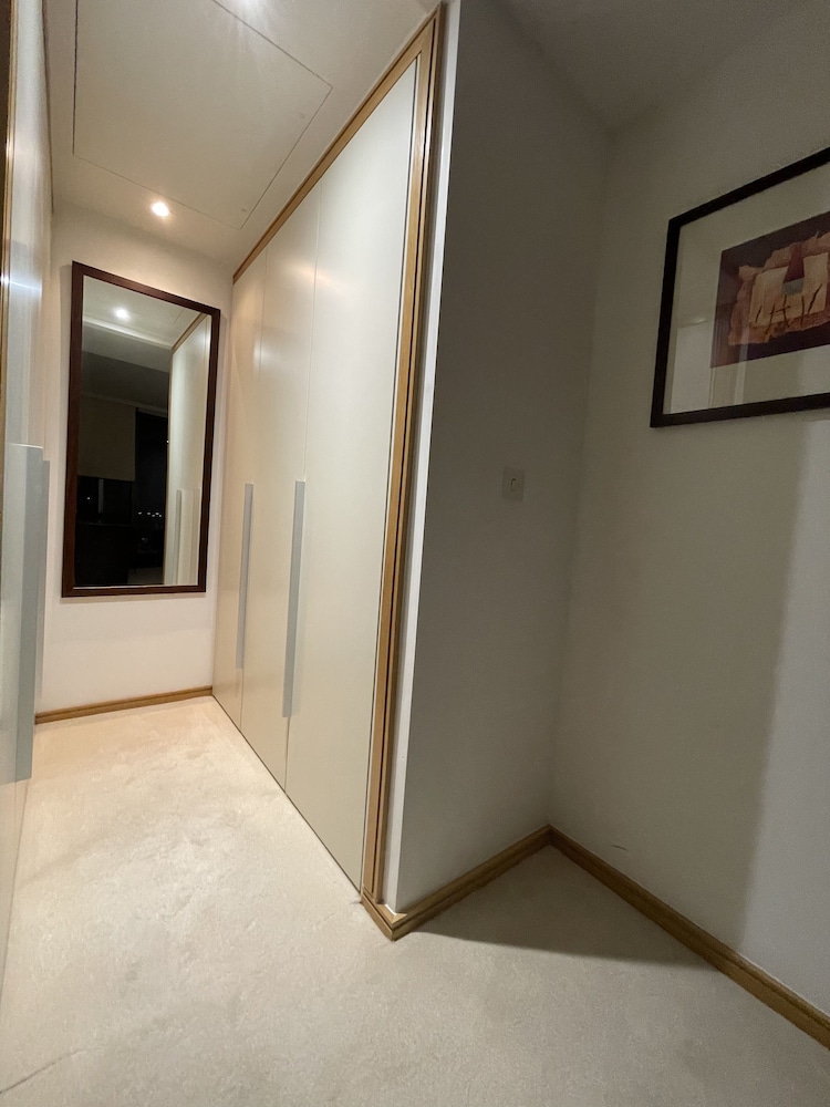 Stunning View 2 Bed Apartment - Canary Wharf City