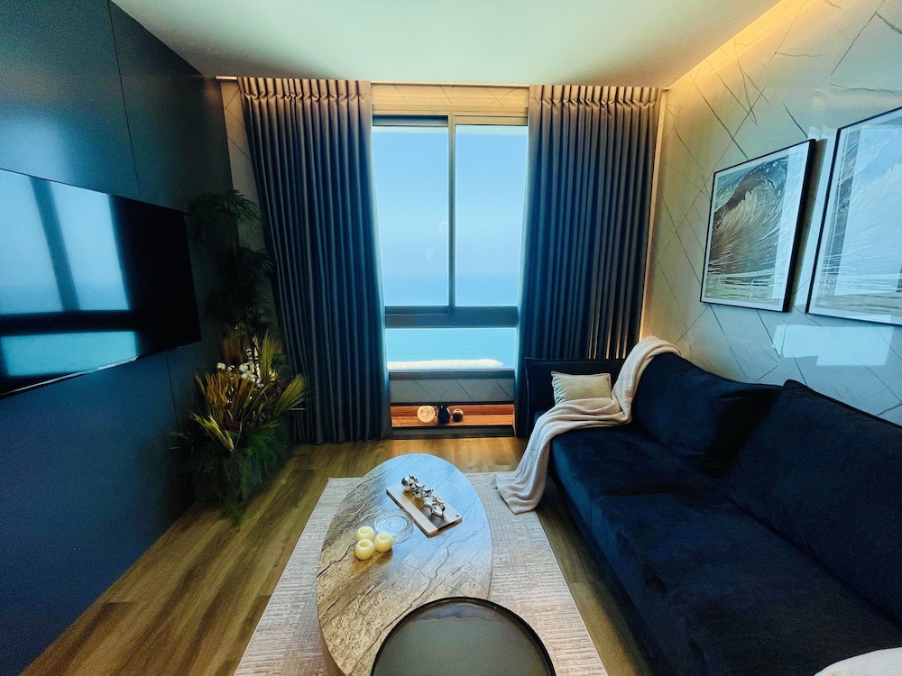 Carmel Holiday Apartments