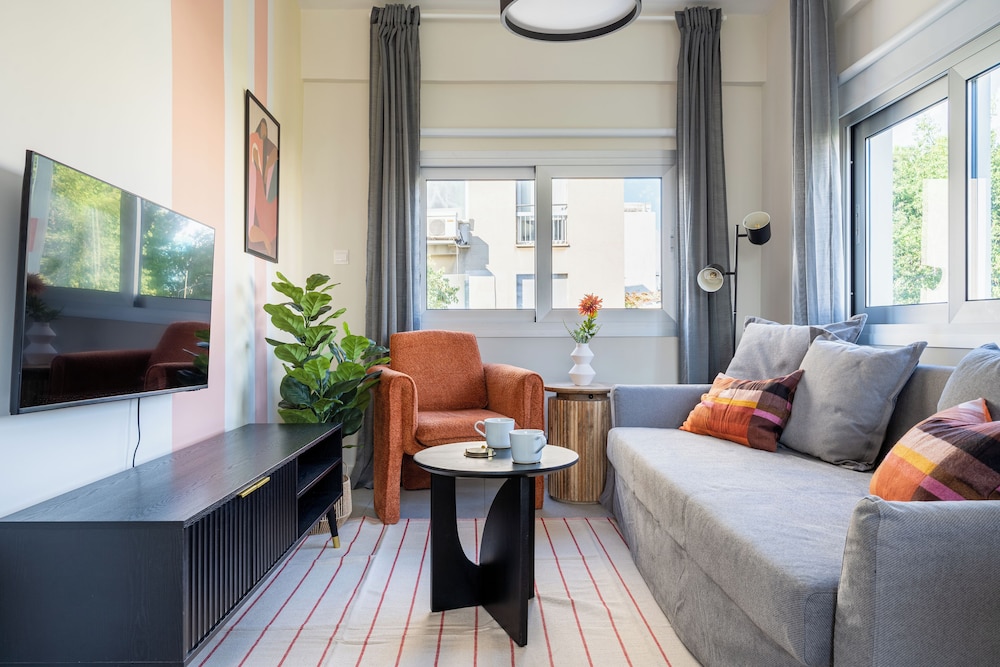 Local Host Living - Signature Apartments in Nicosia