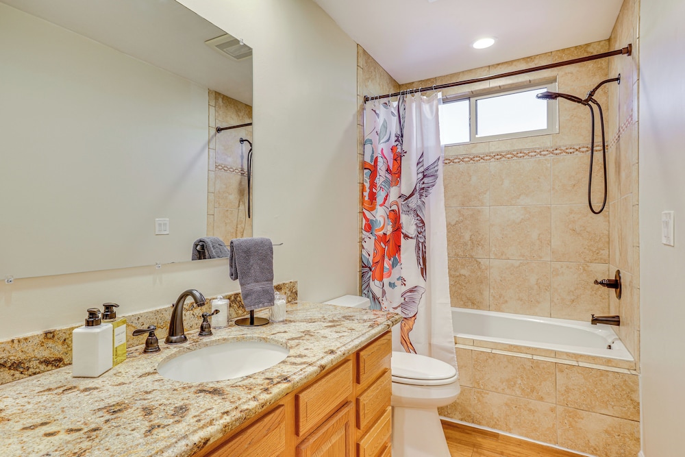 Hike, Golf & Explore: Large Phoenix Home w/ Grill