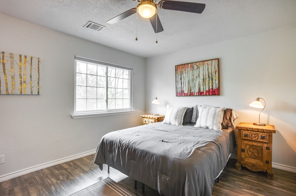 Conroe Home w/ Enclosed Deck: Pets Welcome! - Property Image 13
