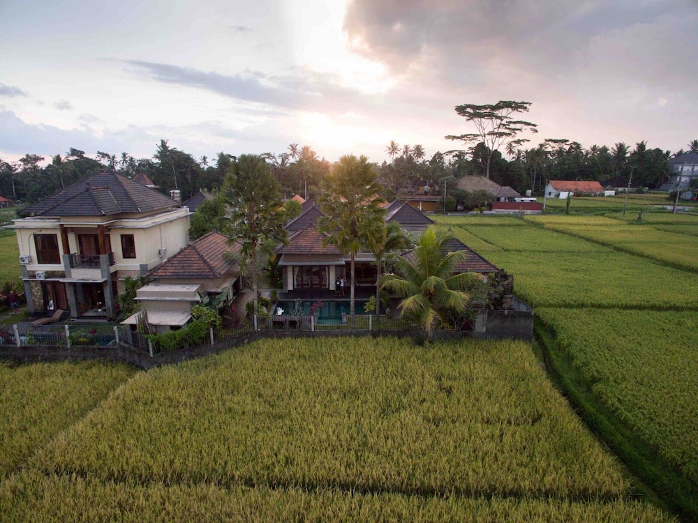 Widi Agung Villa